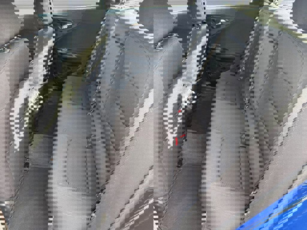 Used 2023 Chevrolet Malibu LT image 14