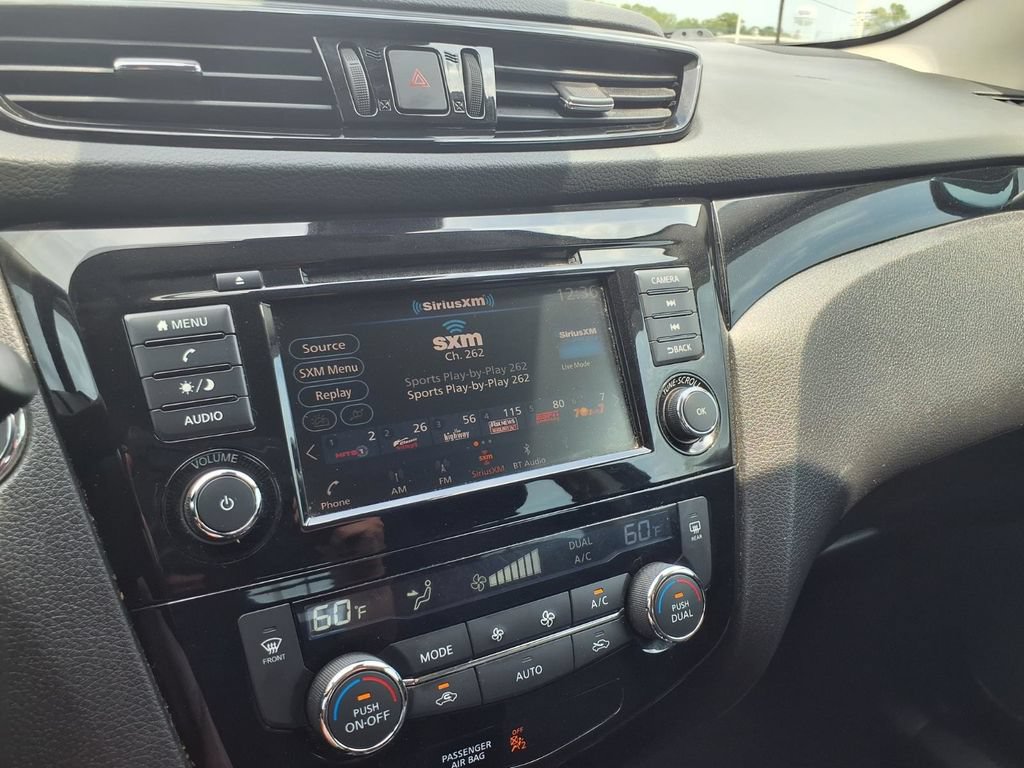 Used 2021 Nissan Rogue Sport SV FWD image 19