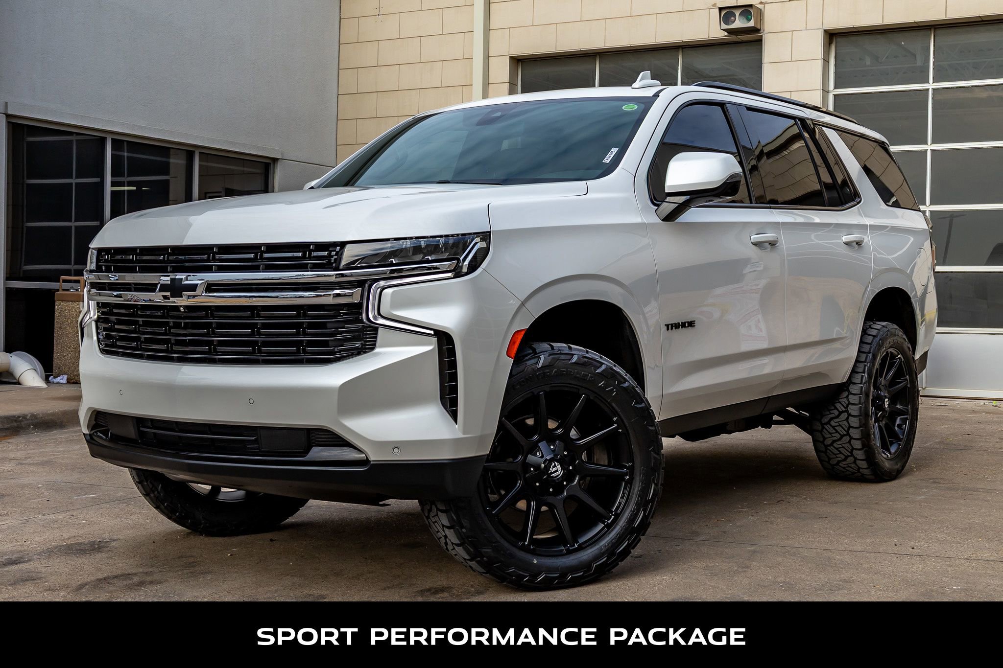 Used 2022 Chevrolet Tahoe RST w/ Sport Performance Package AWD/4WD image 5