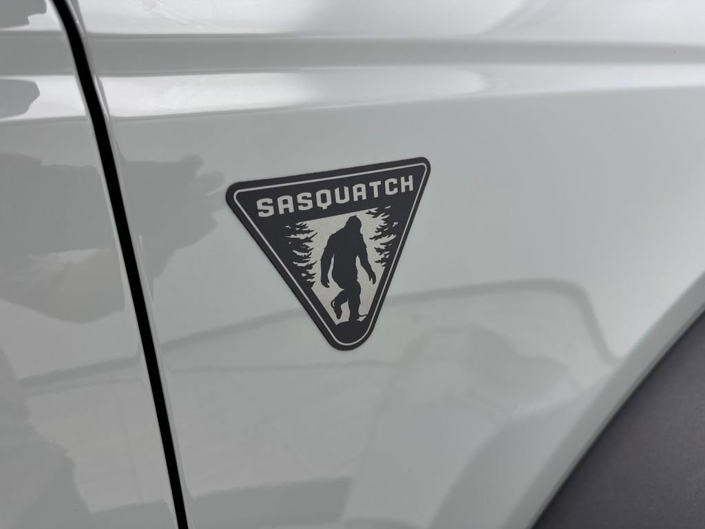 Used 2023 Ford Bronco 2-Door w/ Sasquatch Package AWD/4WD image 23