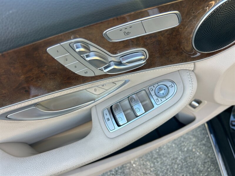 Used 2015 Mercedes-Benz C 300 4MATIC Sedan image 14