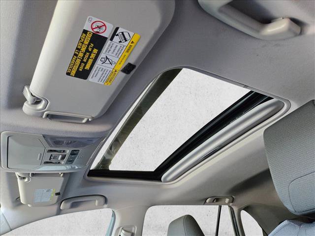 Used 2020 Toyota RAV4 XLE w/ Convenience Package FWD image 15