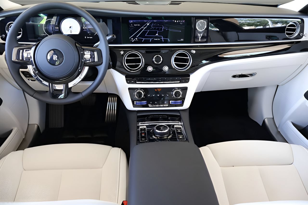 New 2027 Rolls-Royce Ghost AWD/4WD image 4