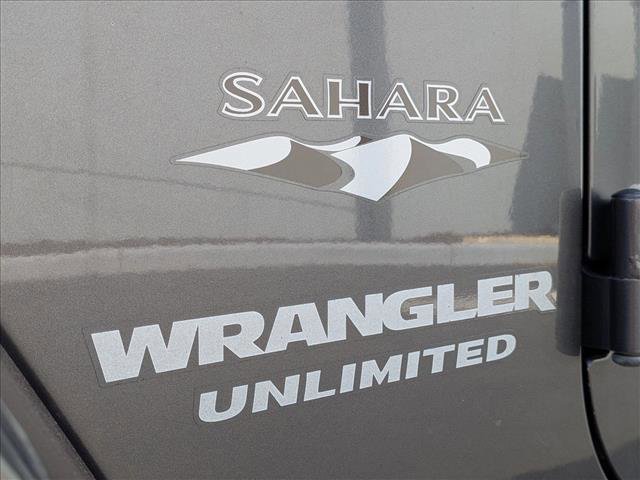 Used 2017 Jeep Wrangler Unlimited Sahara w/ Connectivity Group image 3