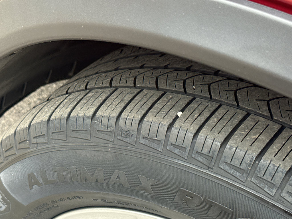 Used 2015 Nissan Rogue SL w/ SL Premium Package image 10