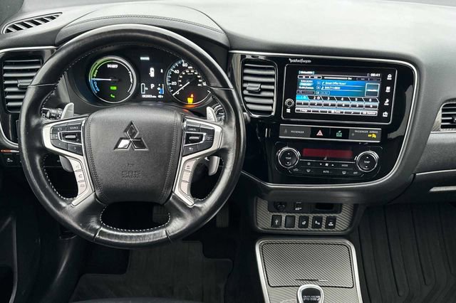 Used 2019 Mitsubishi Outlander GT image 12