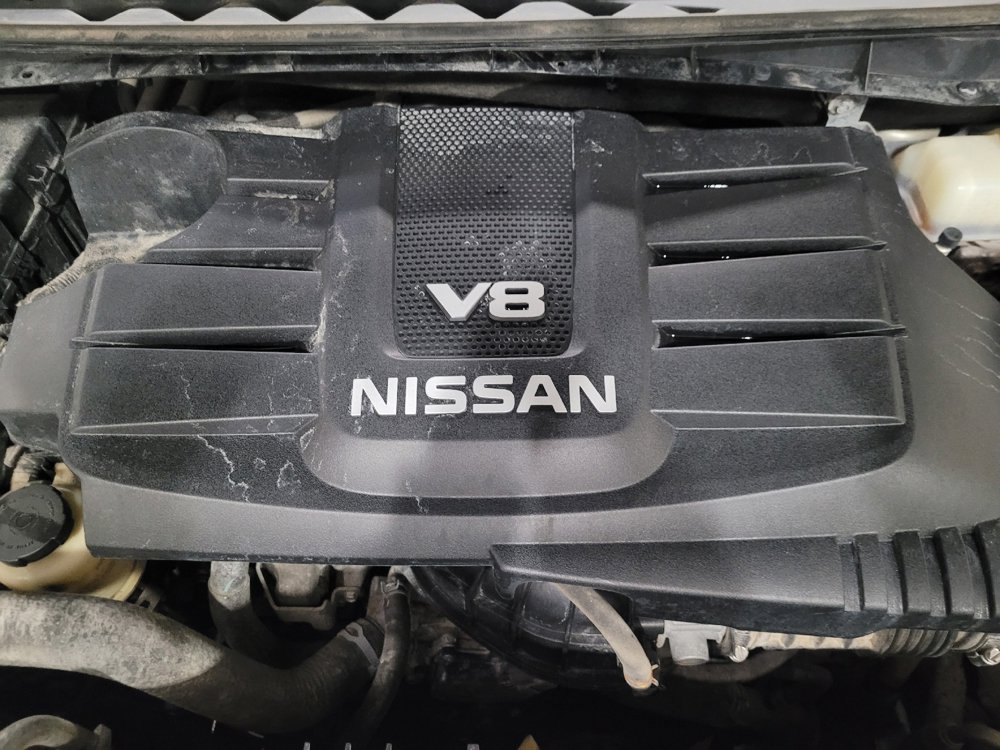 Used 2018 Nissan Titan SL image 30