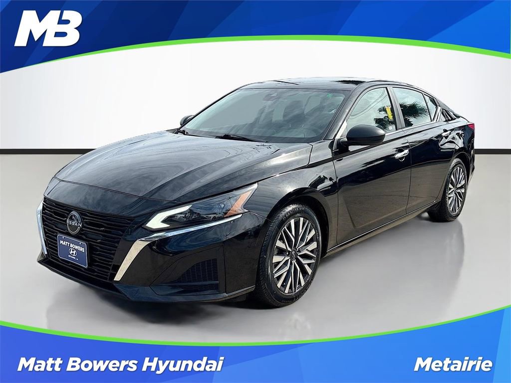 Used 2024 Nissan Altima 2.5 SV