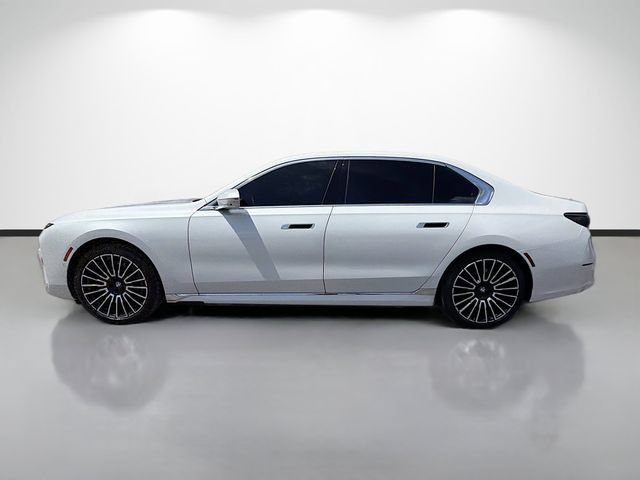 Used 2025 BMW i7 eDrive50 w/ Premium Package RWD image 6