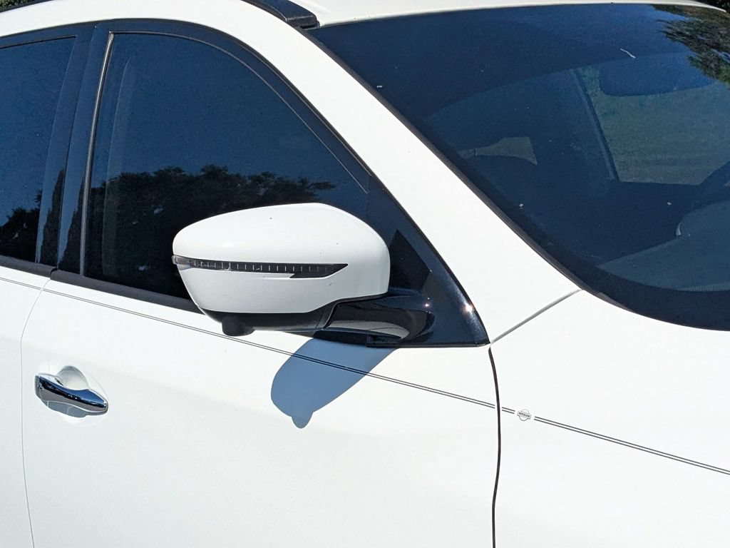 Used 2020 Nissan Pathfinder SL AWD/4WD image 10