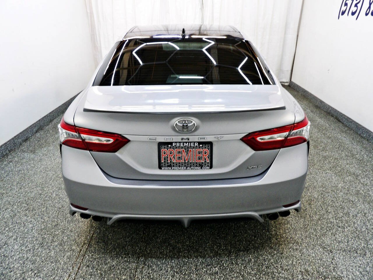Used 2020 Toyota Camry XSE FWD image 5