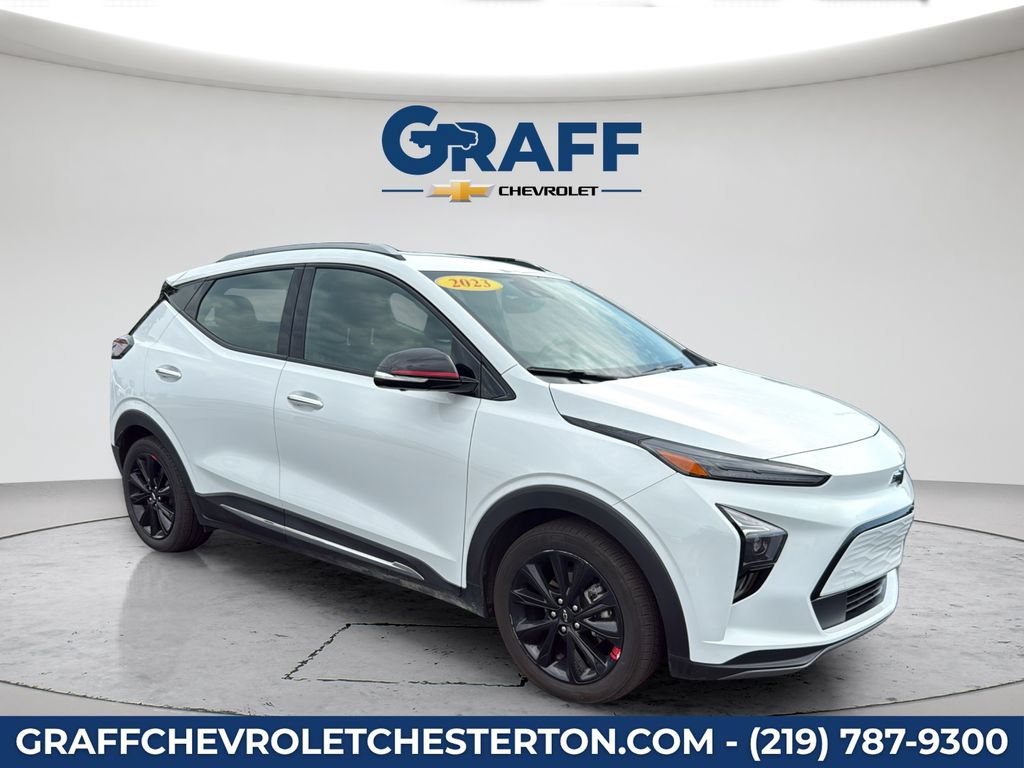 Used 2023 Chevrolet Bolt EUV Premier w/ Sun & Sound Package FWD image 10