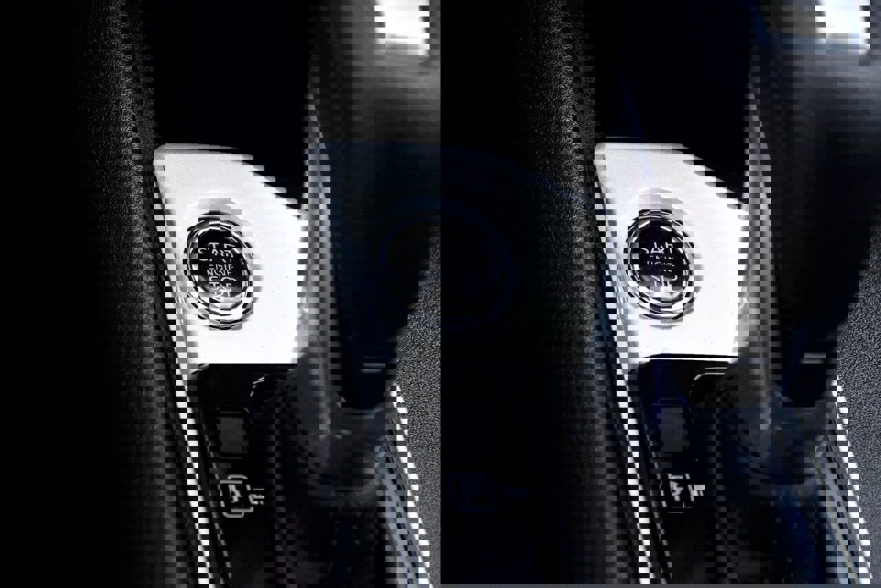 Used 2025 Nissan Altima 2.5 SV image 26