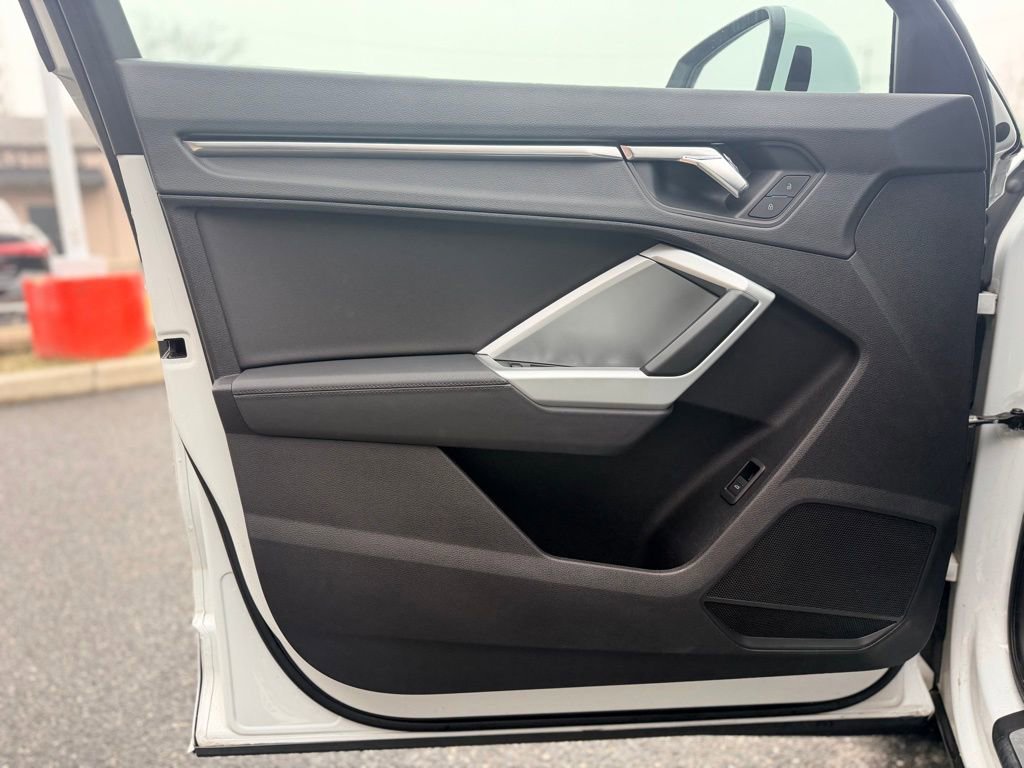 Used 2020 Audi Q3 2.0T Premium Plus image 13