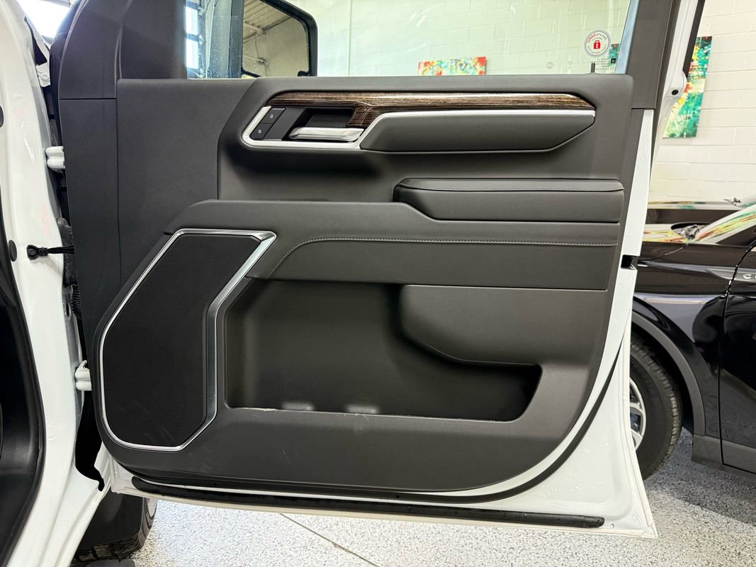 Used 2025 GMC Sierra 2500 SLE w/ Preferred Package image 18