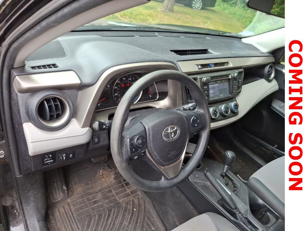 Used 2015 Toyota RAV4 LE AWD/4WD image 10