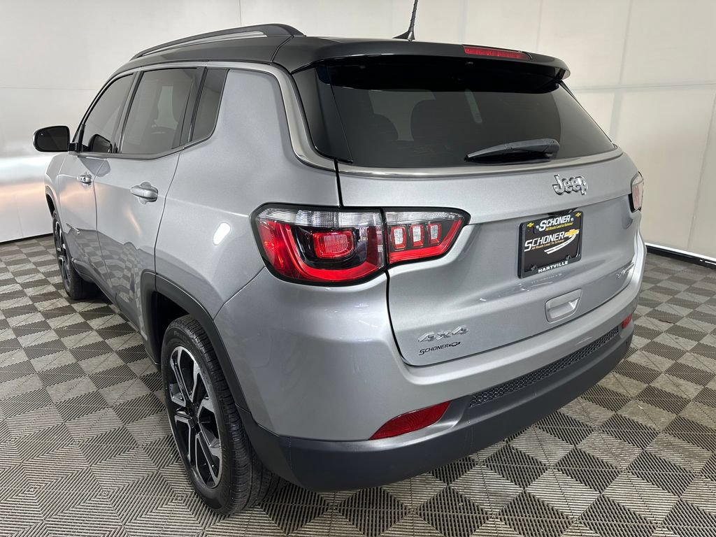 Used 2022 Jeep Compass Limited AWD/4WD image 3