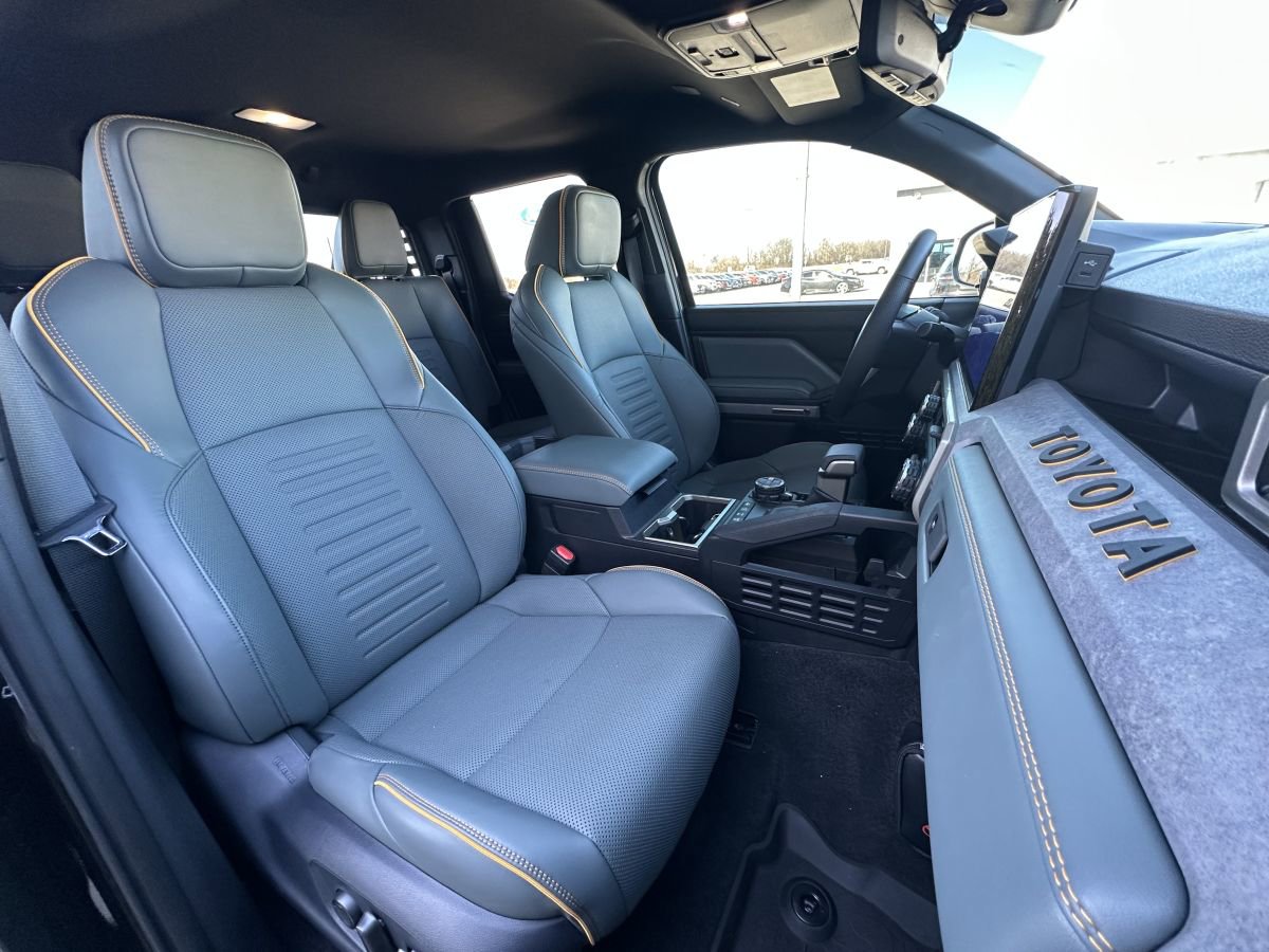 Used 2024 Toyota Tacoma Trailhunter 4x4 image 11