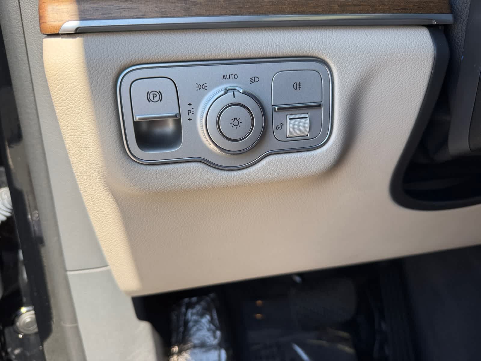 Used 2020 Mercedes-Benz GLE 350 image 25