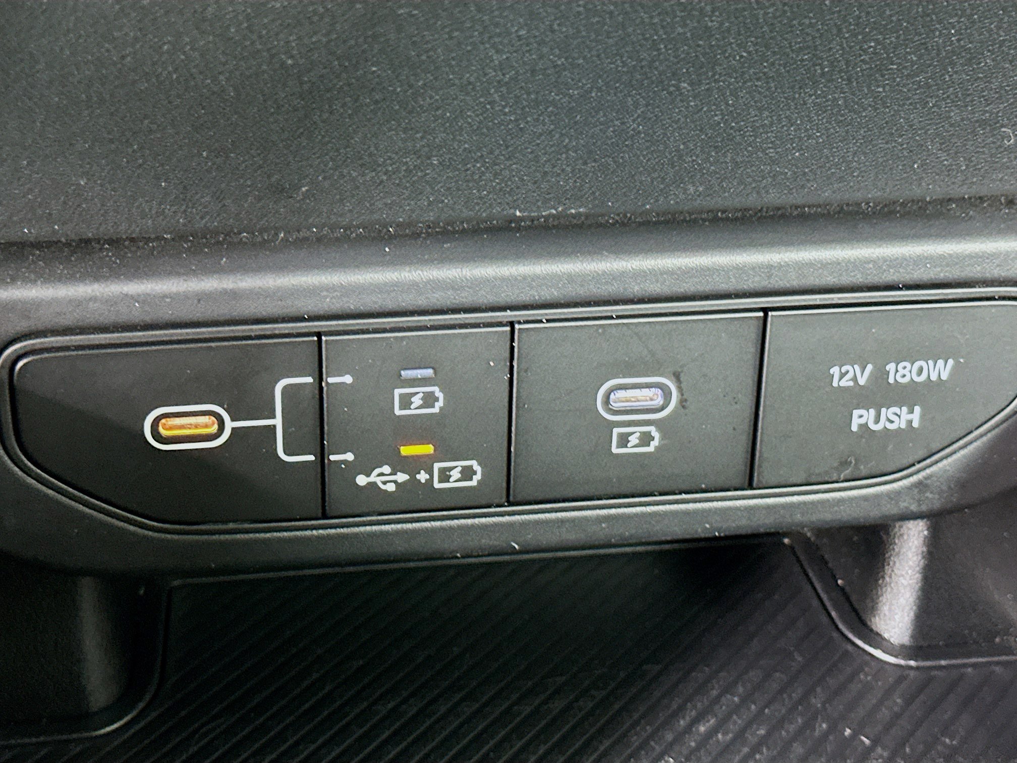 Used 2025 Kia K4 FWD image 26