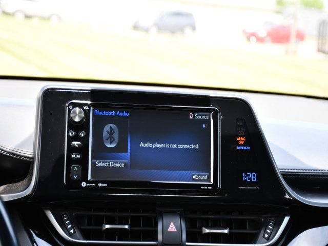 Used 2018 Toyota C-HR XLE FWD image 26