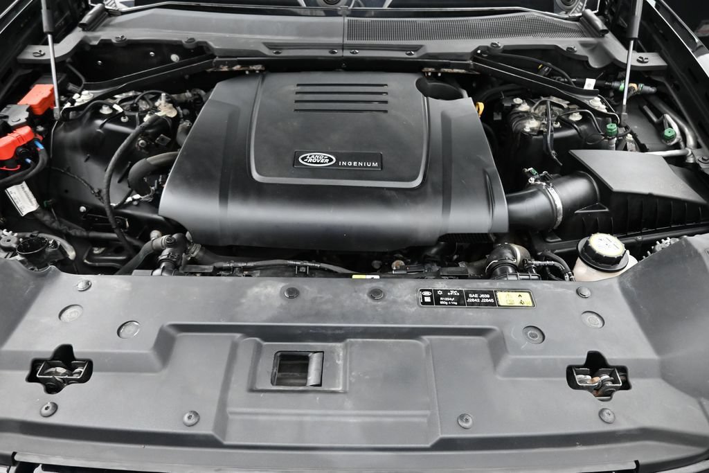 Used 2024 Land Rover Defender 110 S AWD/4WD image 15
