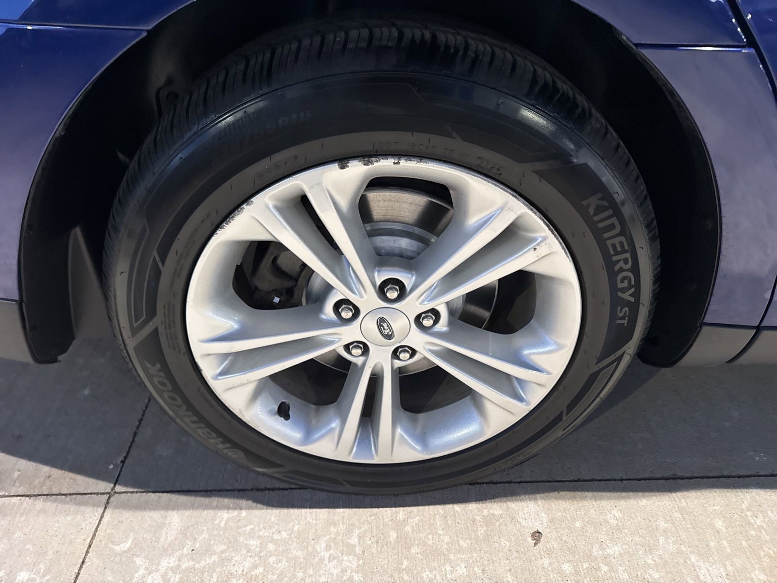 Used 2014 Ford Taurus SEL image 18