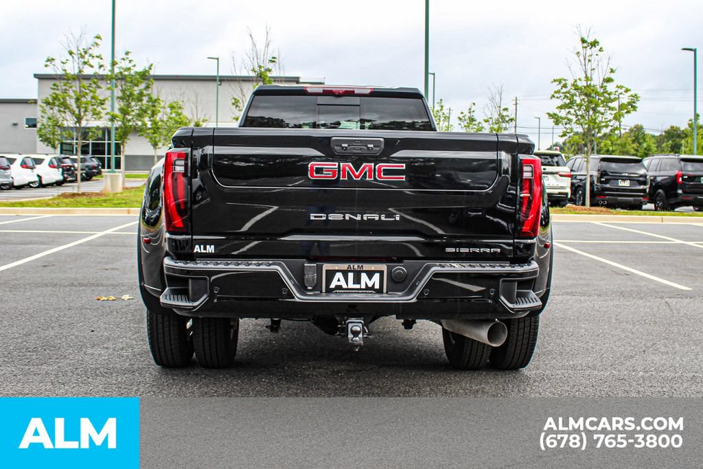 Used 2026 GMC Sierra 3500 Denali w/ Denali Reserve Package AWD/4WD image 11