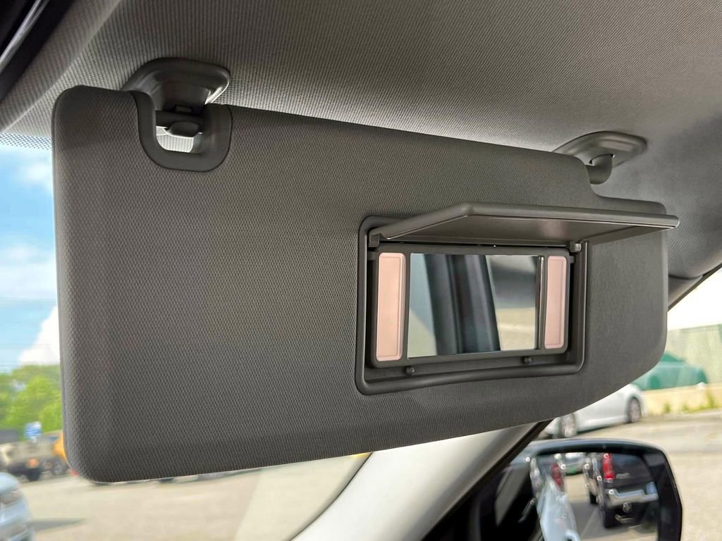 Used 2022 Jeep Grand Cherokee Limited 4xe image 28