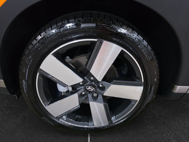 Used 2024 Hyundai Santa Fe Limited AWD/4WD image 9
