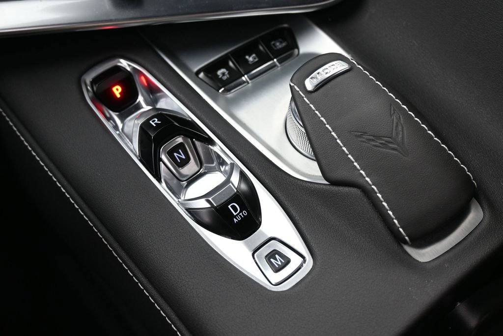 Used 2024 Chevrolet Corvette Stingray Preferred Conv w/ Z51 Performance Package RWD image 25