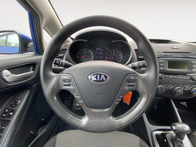 Used 2017 Kia Forte LX image 12