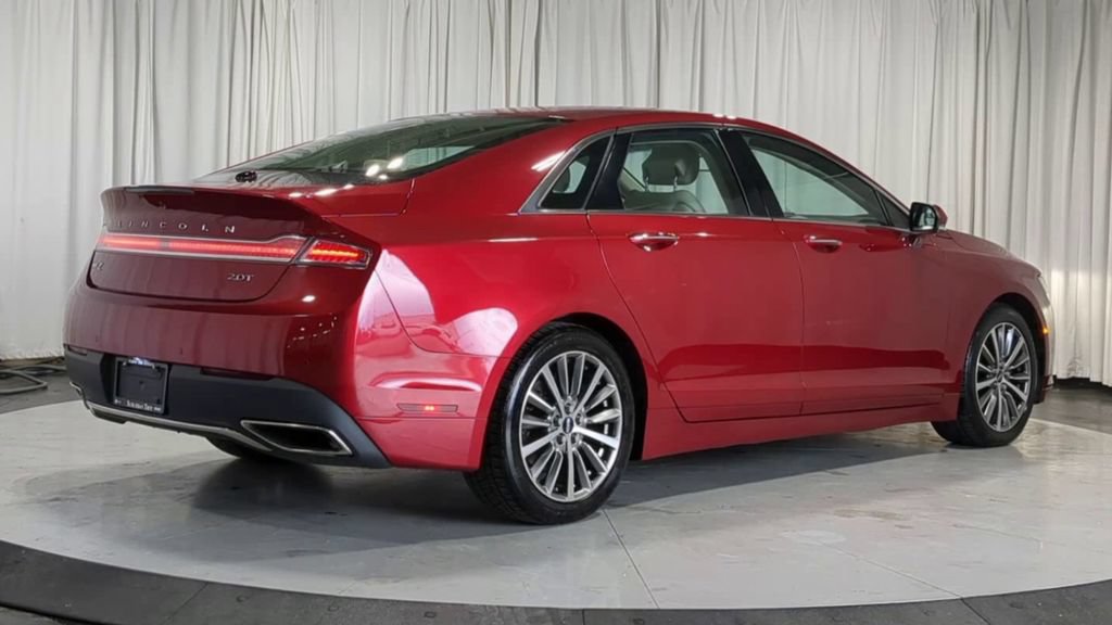 Used 2017 Lincoln MKZ Premiere FWD image 10