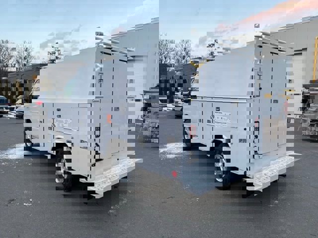 New 2026 Ford E-350 and Econoline 350 Super Duty w/ Power Equipment Group RWD image 5