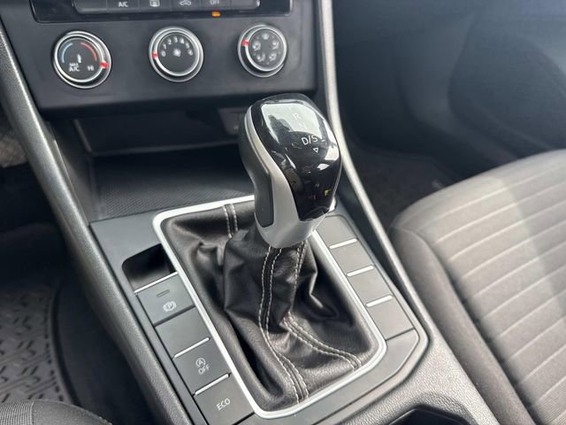 Used 2023 Volkswagen Jetta S image 29