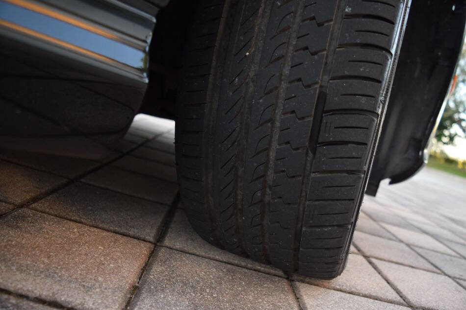 Used 2003 Mercedes-Benz CLK 55 AMG Coupe image 89