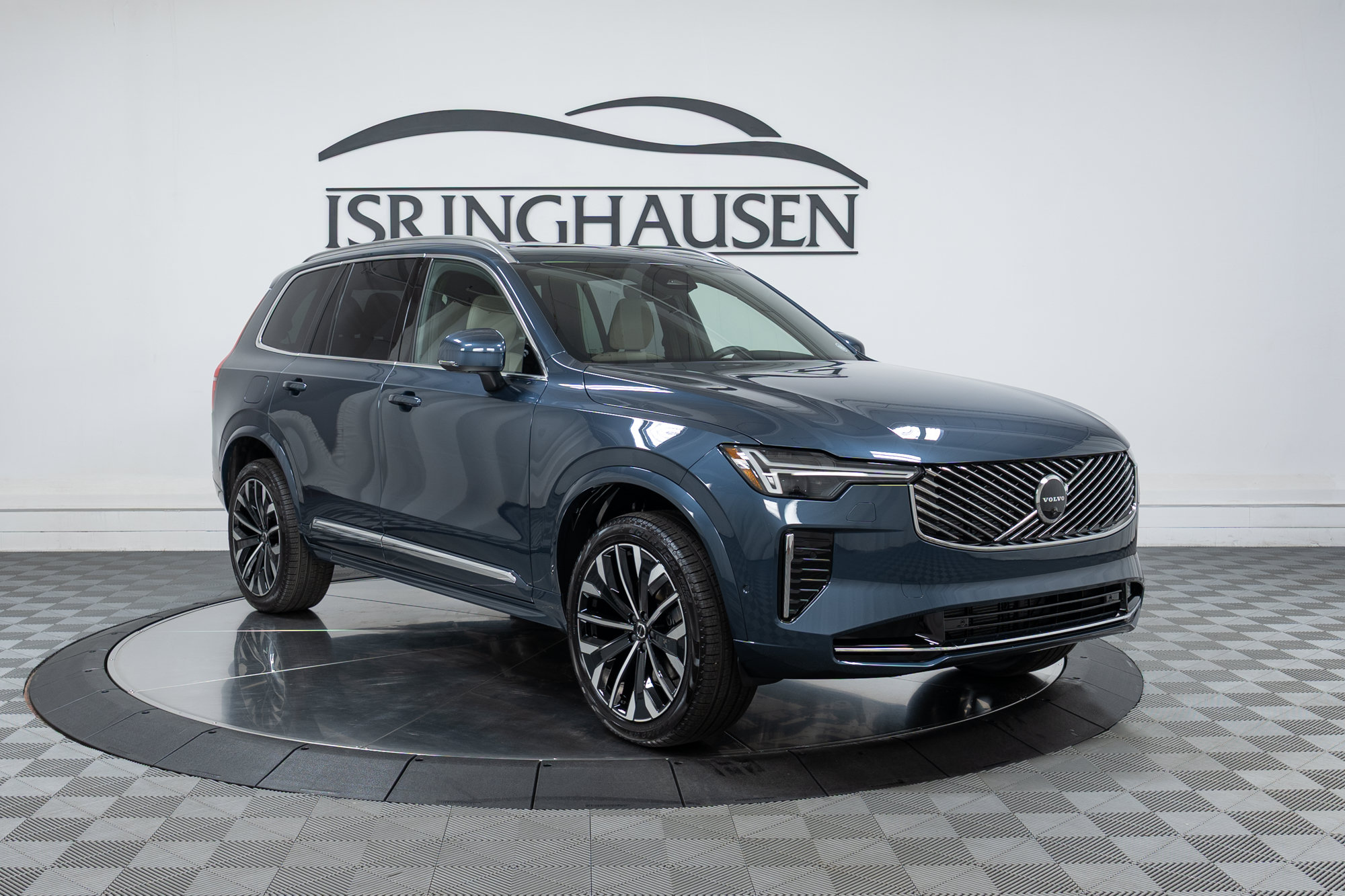 New 2026 Volvo XC90 B5 Plus w/ Protection Package AWD/4WD image 3
