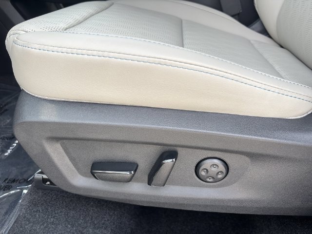 New 2026 Nissan Murano Platinum AWD/4WD image 12