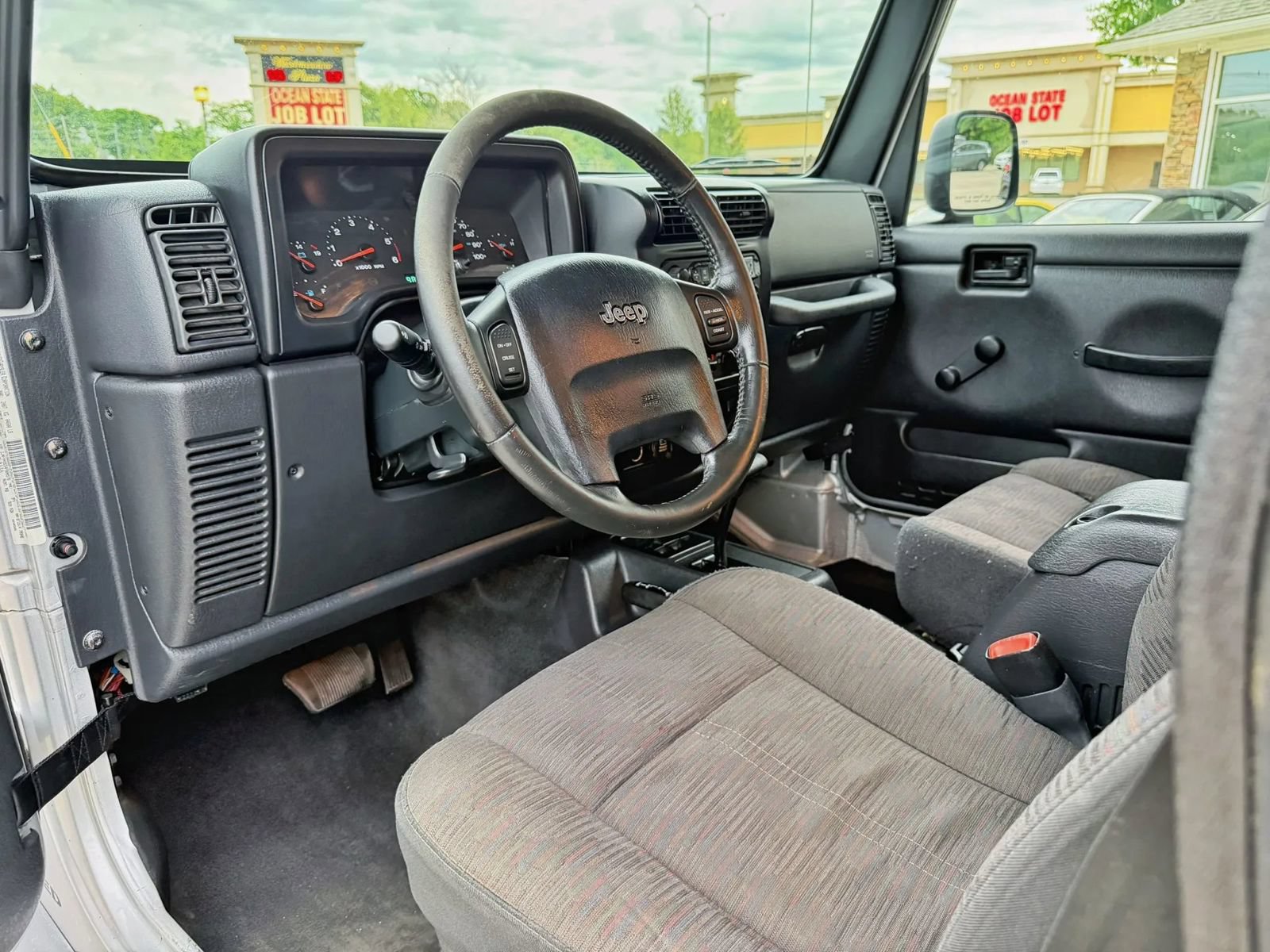 Used 2004 Jeep Wrangler 4WD image 59