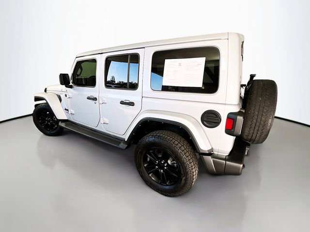 Used 2022 Jeep Wrangler Unlimited Sahara AWD/4WD image 6