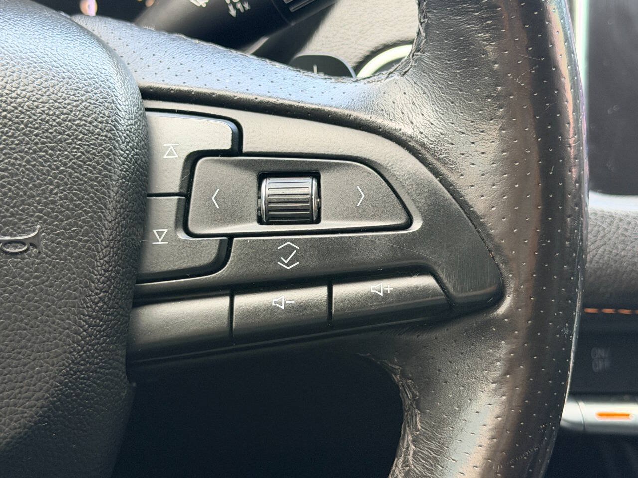 Used 2019 Cadillac XT4 Sport AWD/4WD image 29