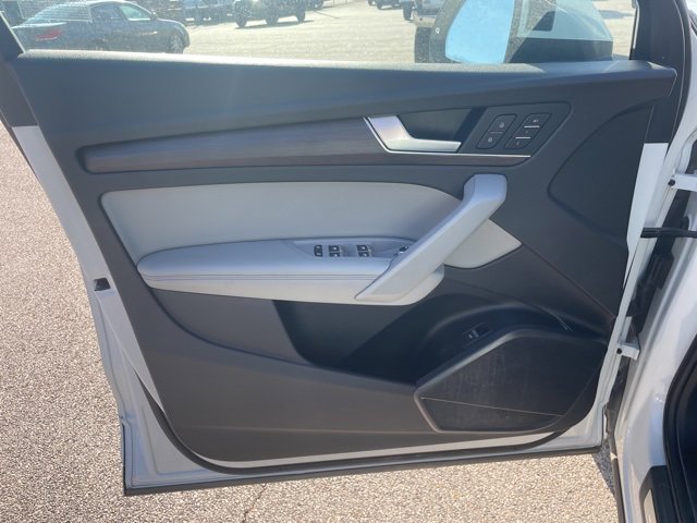 Used 2022 Audi Q5 2.0T Premium Plus w/ Premium Plus Package image 8