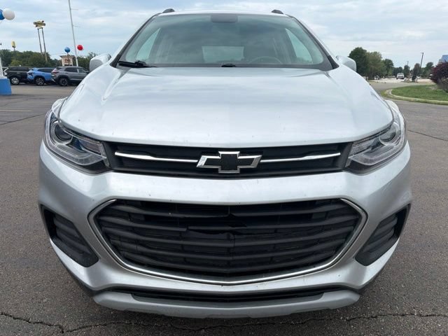 Used 2019 Chevrolet Trax LT w/ LT Convenience Package AWD/4WD image 3