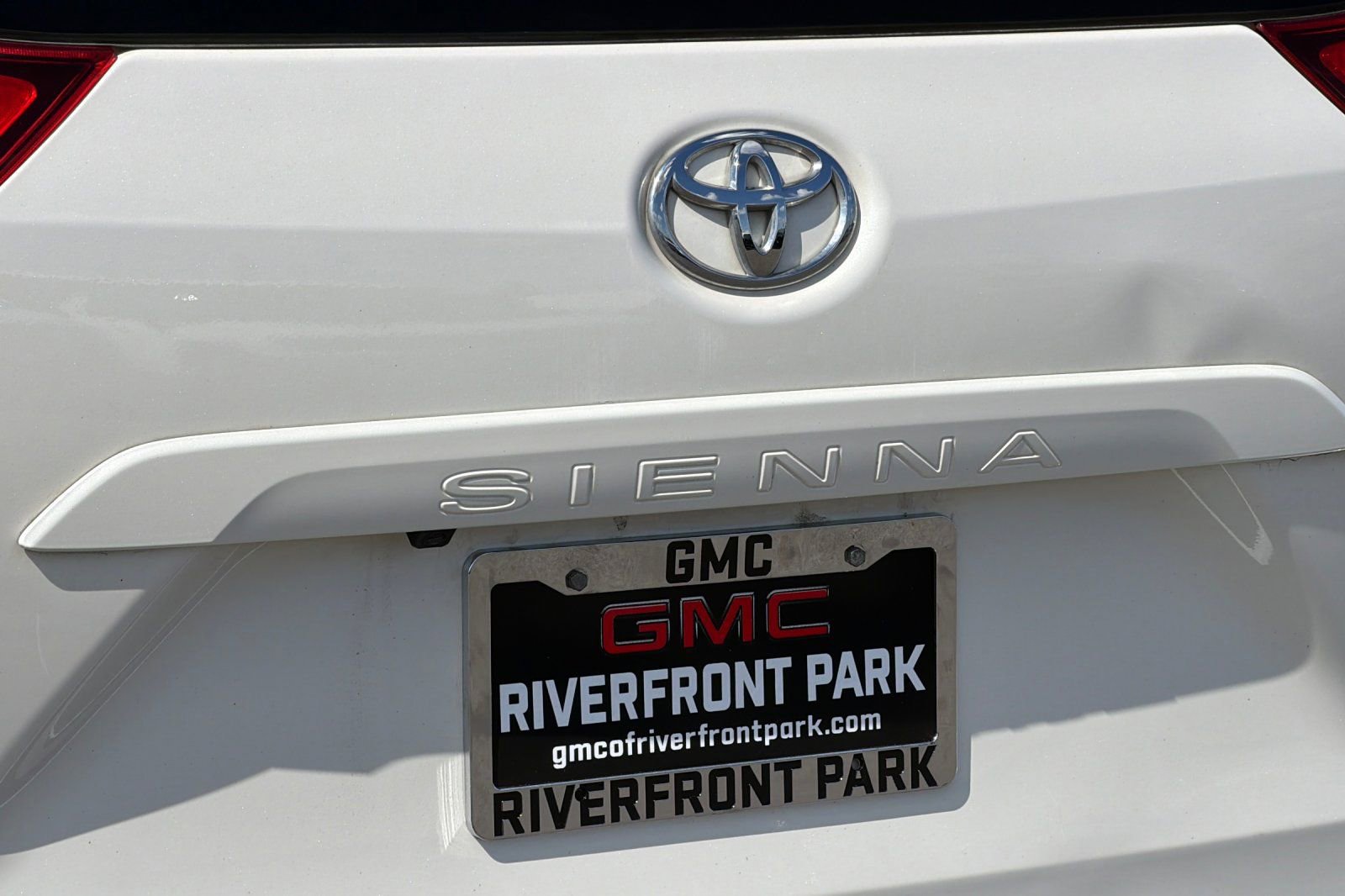 Used 2019 Toyota Sienna XLE w/ XLE Navigation Package AWD/4WD image 45