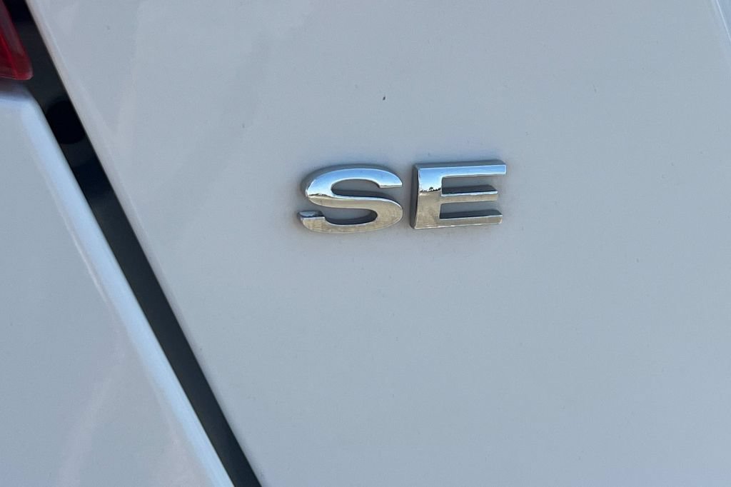 Used 2016 Ford Fiesta SE FWD image 27