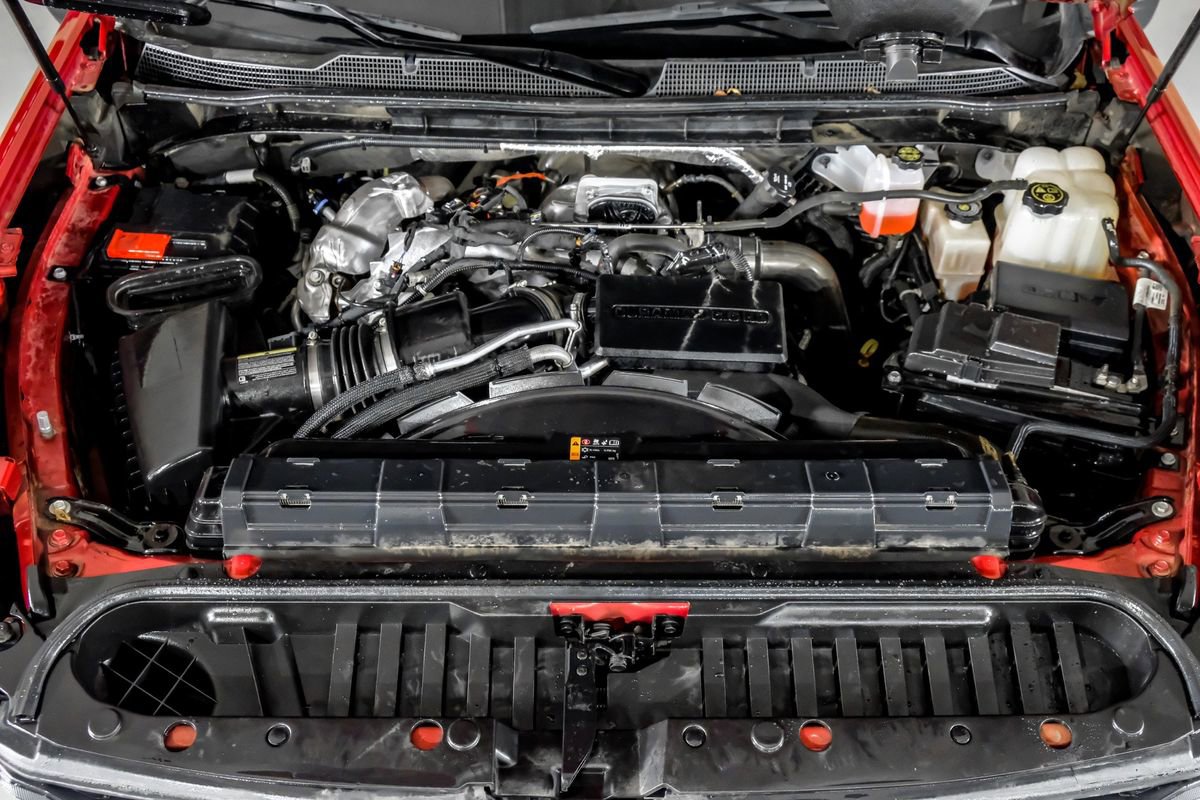 Used 2024 Chevrolet Silverado 3500 LT w/ Convenience Package AWD/4WD image 45