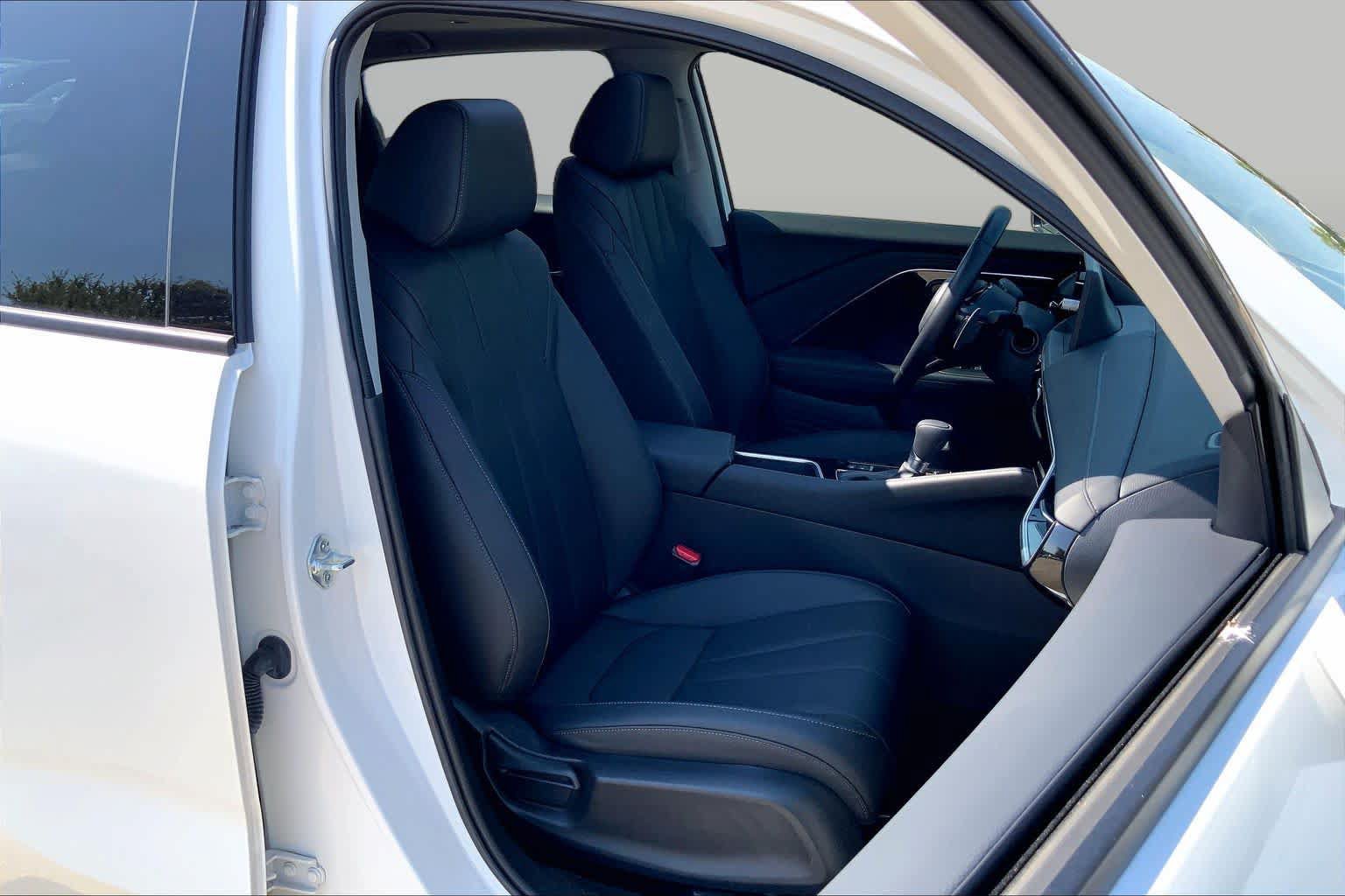 Used 2025 Acura ADX AWD image 9