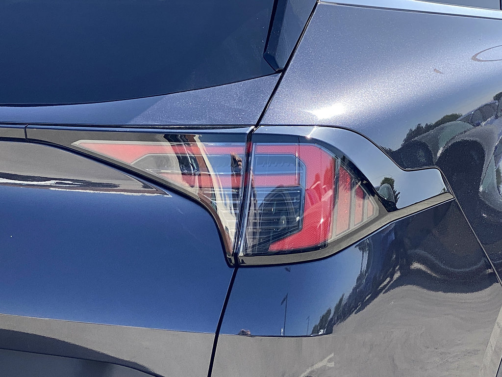 New 2026 Kia Sportage EX FWD image 4
