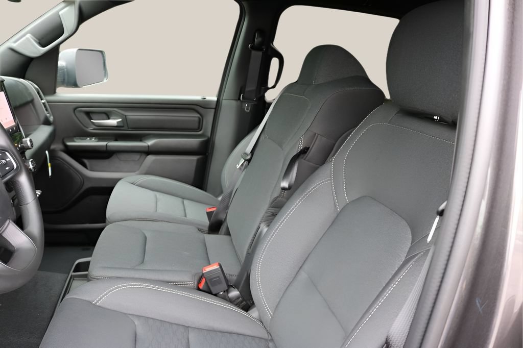 New 2026 RAM 1500 Express AWD/4WD image 11