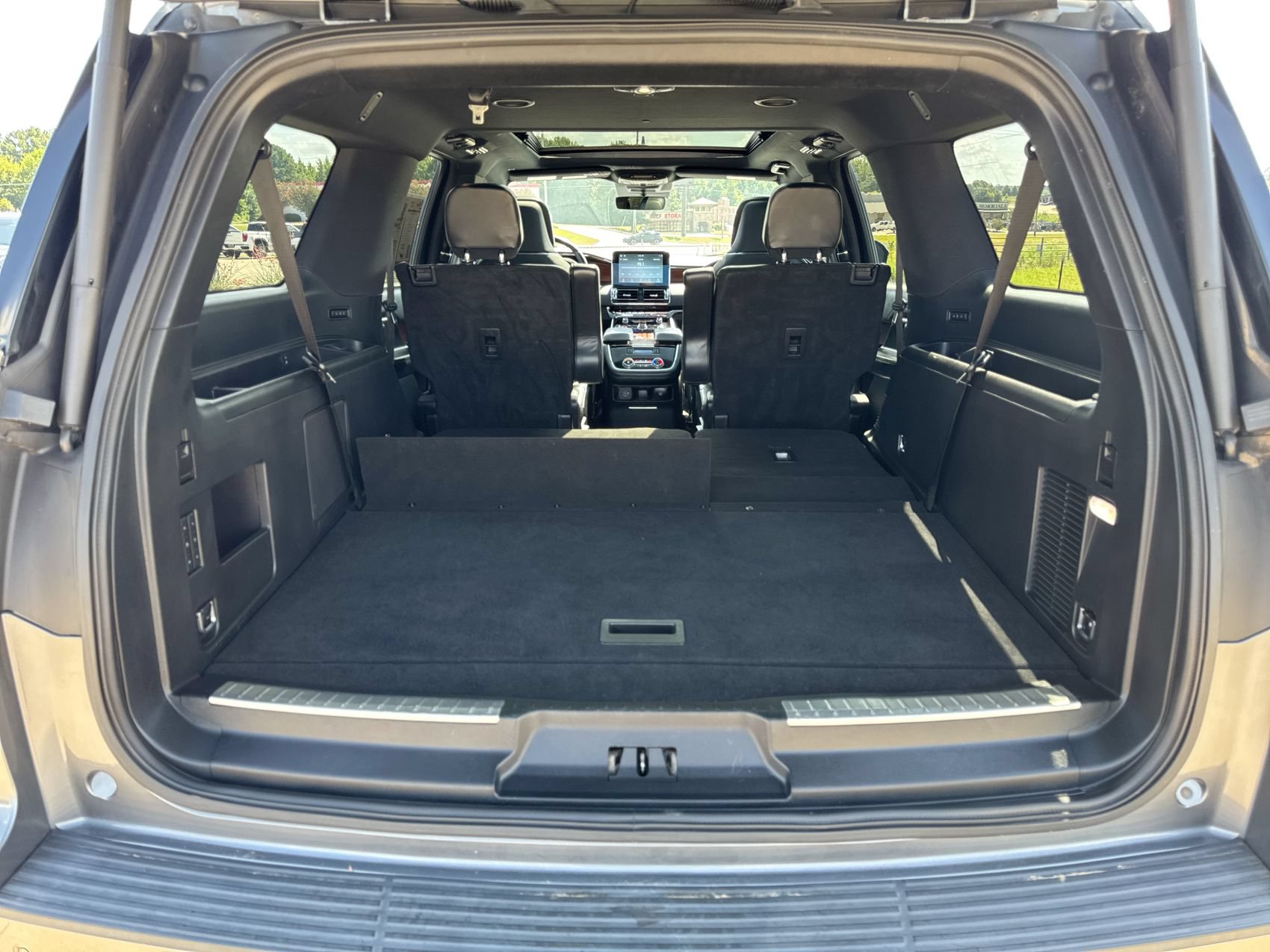 Used 2021 Lincoln Navigator L Reserve AWD/4WD image 26